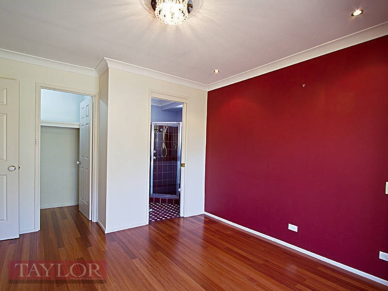 15 Larnook Close, Oatlands NSW 2117