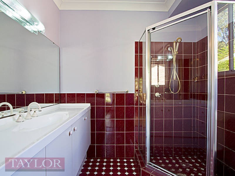 15 Larnook Close, Oatlands NSW 2117