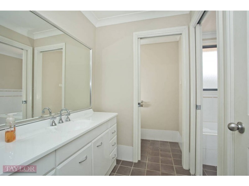 3 Budburst Court, East Branxton NSW 2335