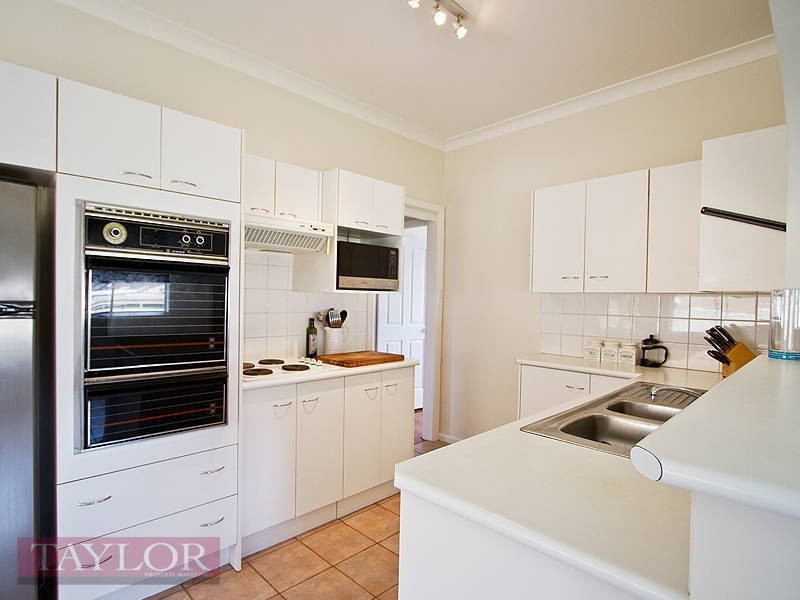 3 Maple Place, Constitution Hill NSW 2145