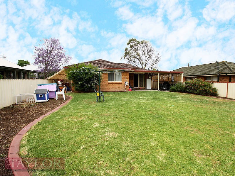 33A Sale Street, Greta NSW 2334