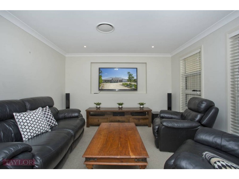 19  Wentworth Close, Branxton NSW 2335