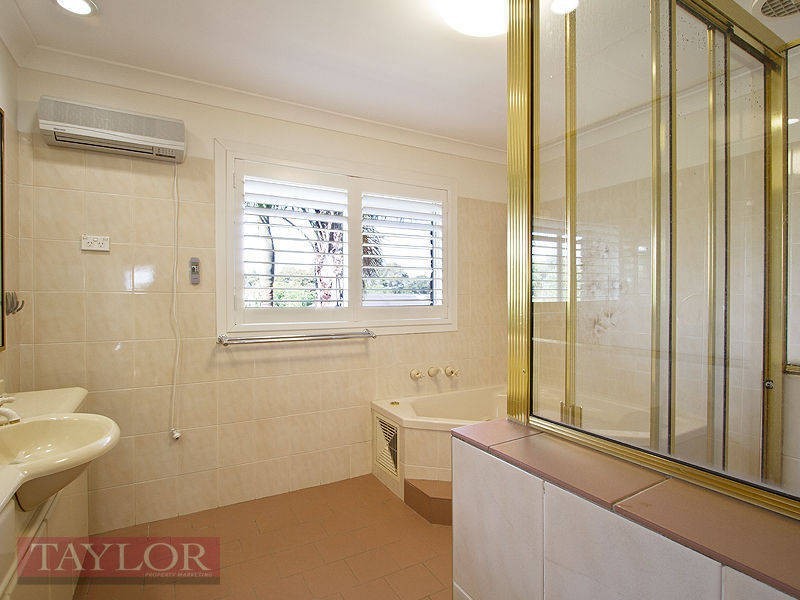 9 Ivanhoe Place, Oatlands NSW 2117