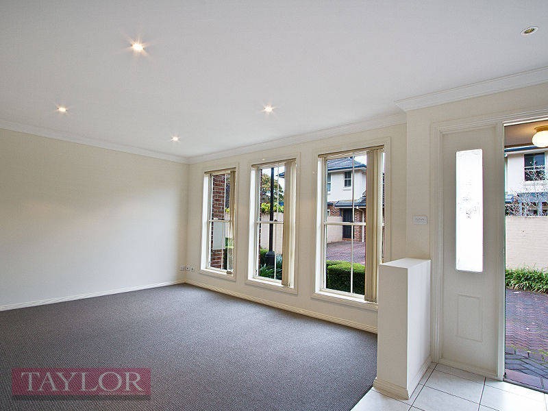 3 The Mews, Oatlands NSW 2117