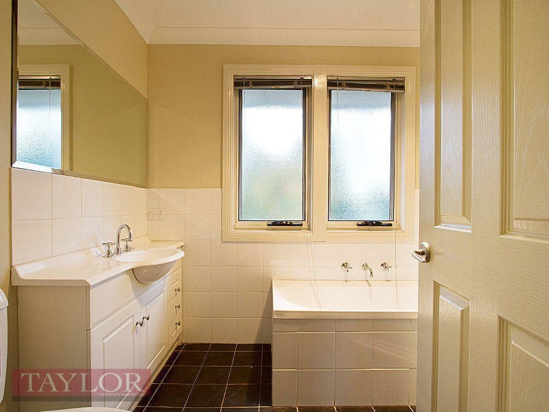 3 The Mews, Oatlands NSW 2117