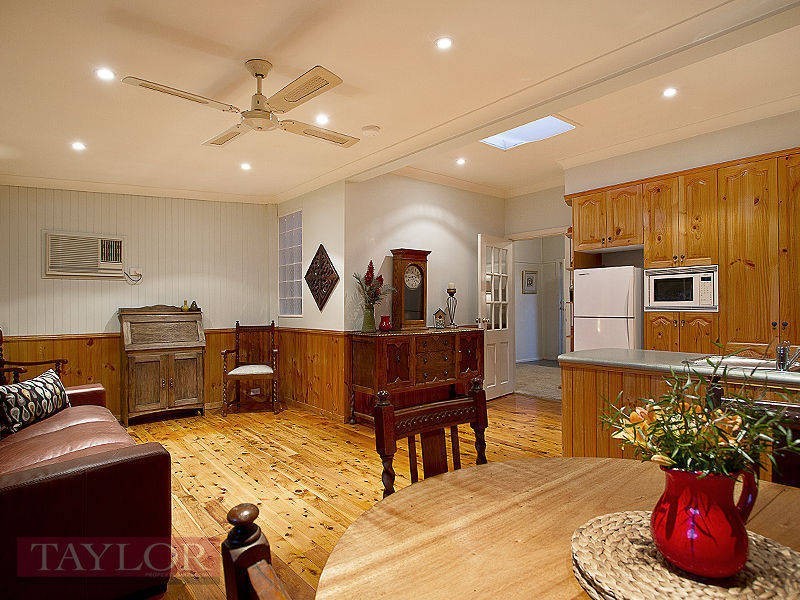 13 Alanas Avenue, Oatlands NSW 2117