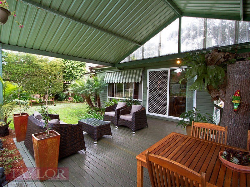 13 Alanas Avenue, Oatlands NSW 2117