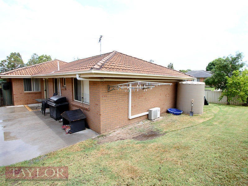 30 Budgeree Drive, Aberglasslyn NSW 2320