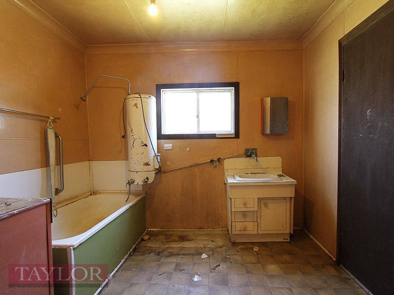 7 Whitburn Street, Greta NSW 2334