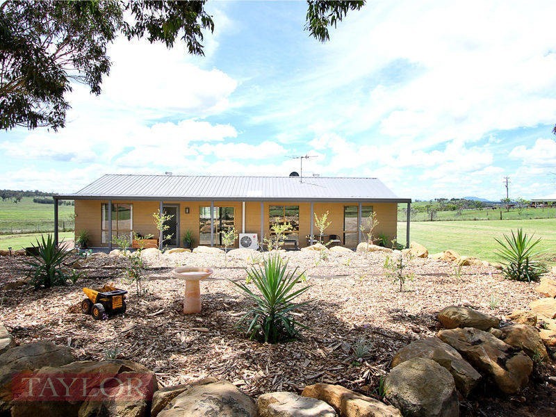 99 Long Point Road, Singleton NSW 2330