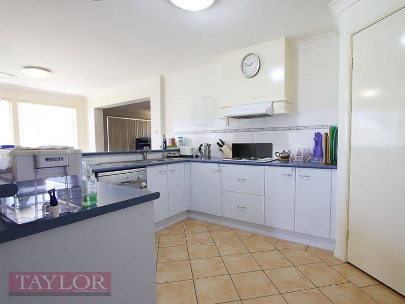 2 Grande Close, Singleton NSW 2330