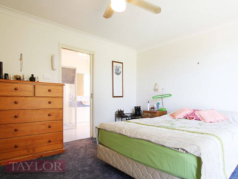 2 Grande Close, Singleton NSW 2330