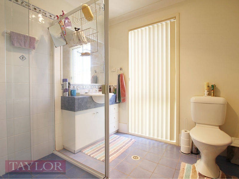 2 Grande Close, Singleton NSW 2330