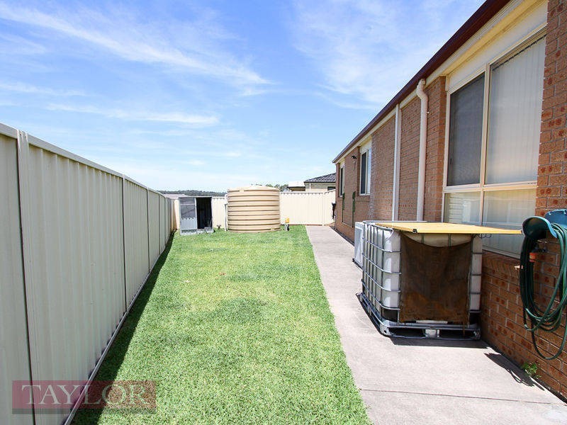 2 Grande Close, Singleton NSW 2330