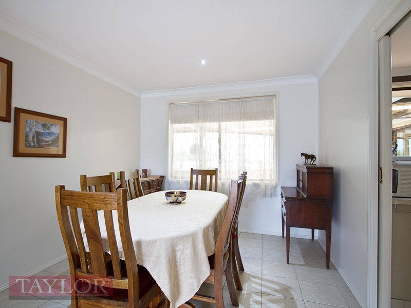 4 Lyn Place, Constitution Hill NSW 2145