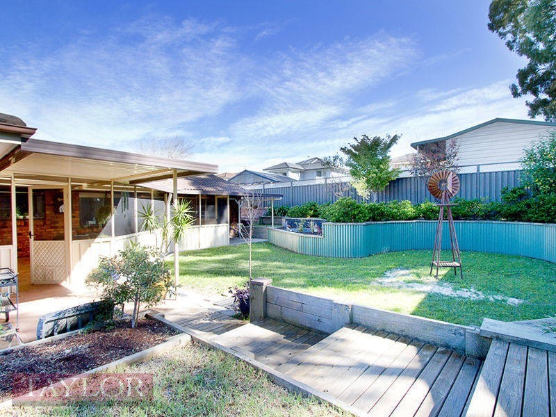 4 Lyn Place, Constitution Hill NSW 2145