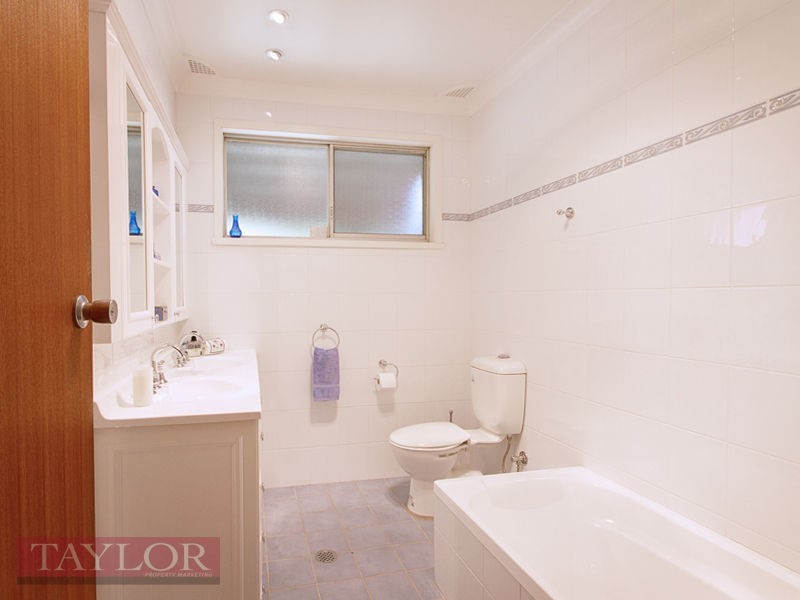 18 Bray Court, North Rocks NSW 2151