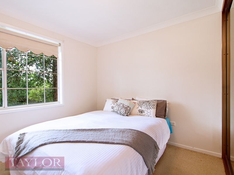 12 Bells Road, Oatlands NSW 2117