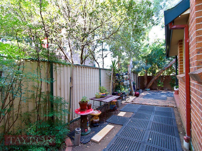 28/10-14 Arthur Street, Merrylands West NSW 2160