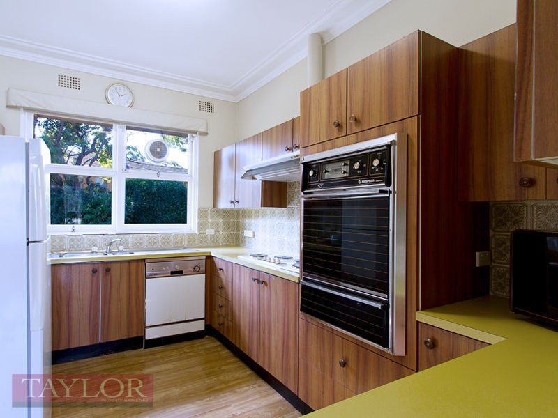 8 Immarna Place, Oatlands NSW 2117