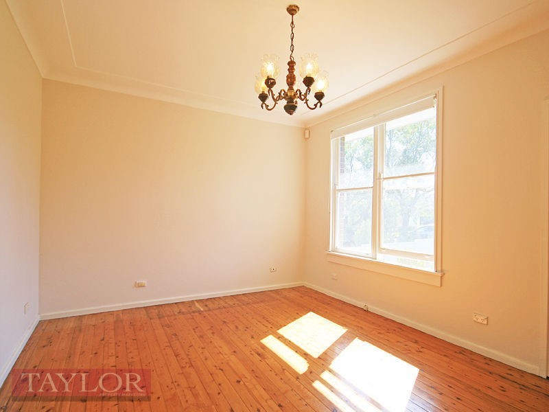 8 Anne Street, Oatlands NSW 2117