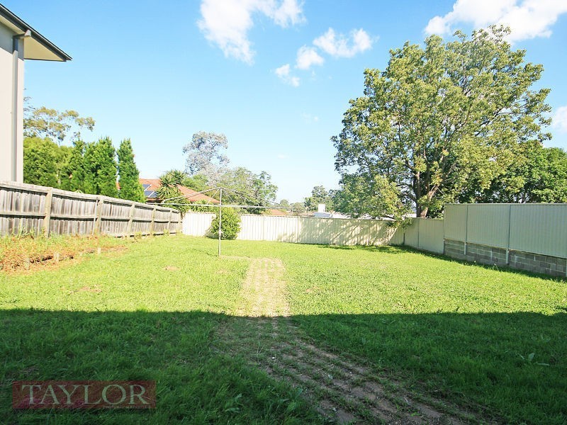 8 Anne Street, Oatlands NSW 2117