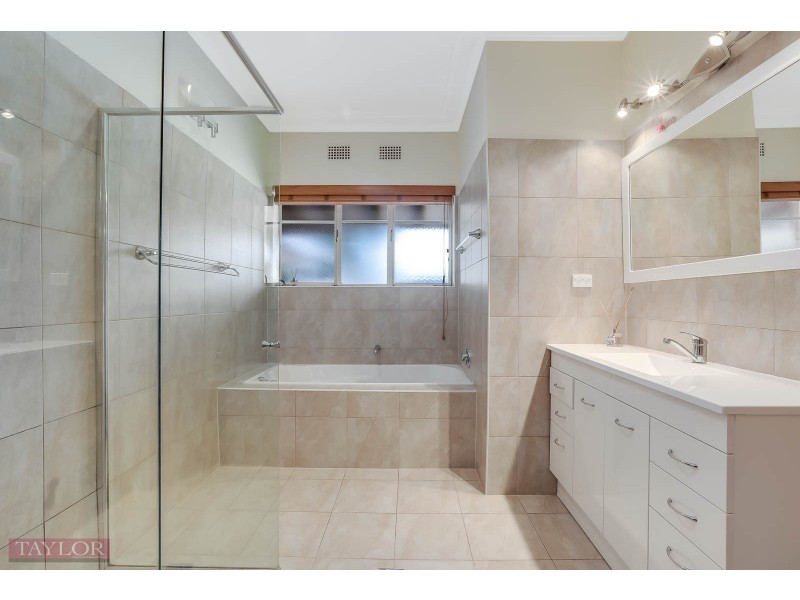 2 Volmer Street, Oatlands NSW 2117