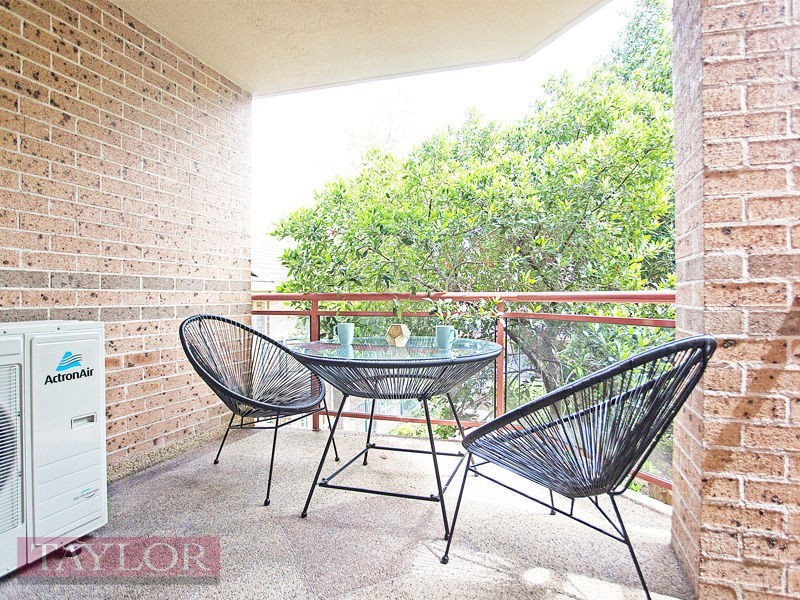 133/40 Strathalbyn Drive, Oatlands NSW 2117