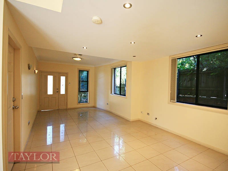 1/148C Bettington Road, Oatlands NSW 2117