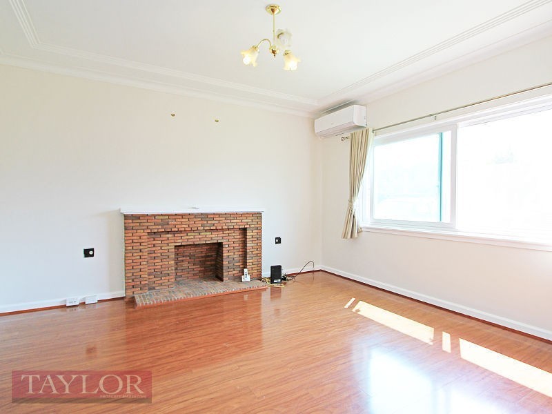 33 Bettington Road, Oatlands NSW 2117