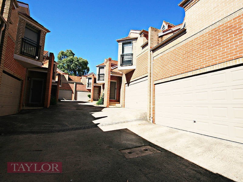 2/99 Gladstone Street, North Parramatta NSW 2151