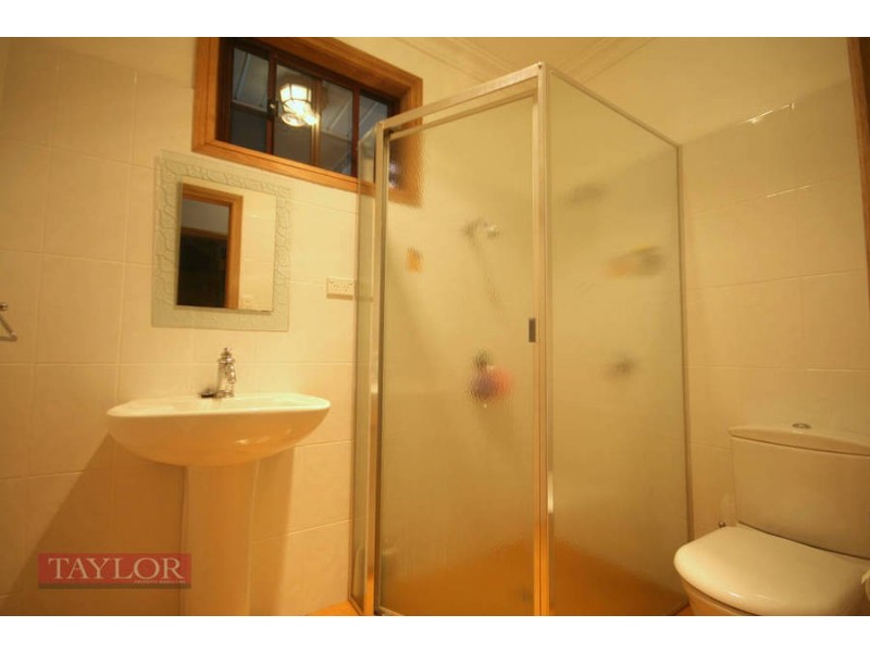 10 Alanas Avenue, Oatlands NSW 2117