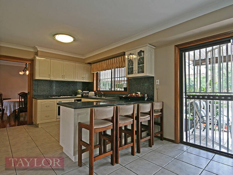 6 Peterson Place, North Rocks NSW 2151