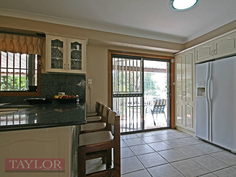 6 Peterson Place, North Rocks NSW 2151