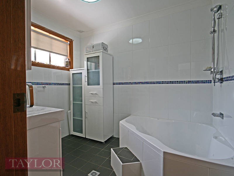 6 Peterson Place, North Rocks NSW 2151