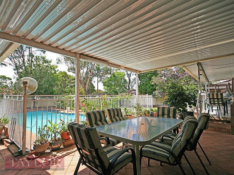 6 Peterson Place, North Rocks NSW 2151