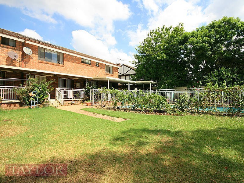6 Peterson Place, North Rocks NSW 2151