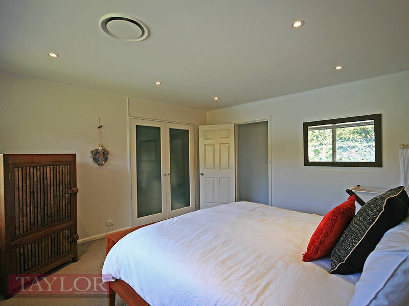 10 Gum Grove Place, West Pennant Hills NSW 2125