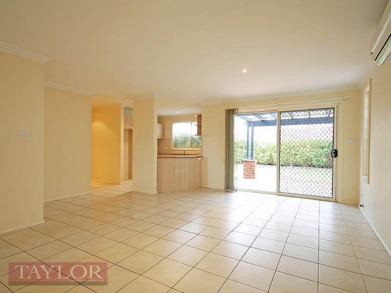 39 Hunterford Crescent, Oatlands NSW 2117