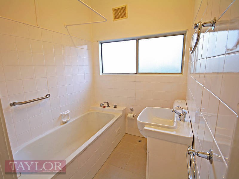 17 Alanas Avenue, Oatlands NSW 2117