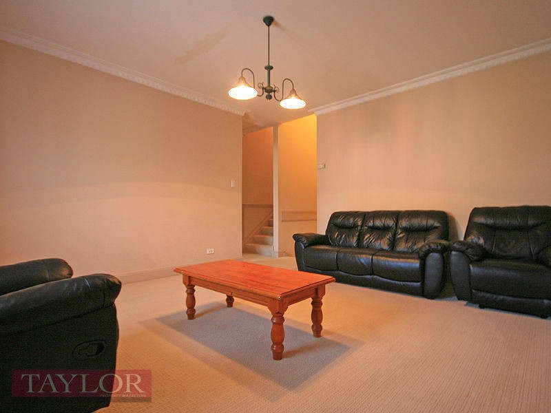 5/40 Strathalbyn Drive, Oatlands NSW 2117