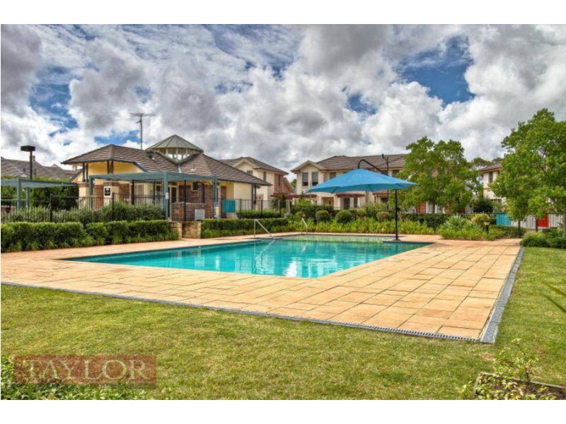 3 Hunterford Crescent, Oatlands NSW 2117