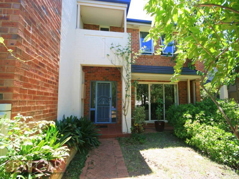 11 The Grove, Oatlands NSW 2117