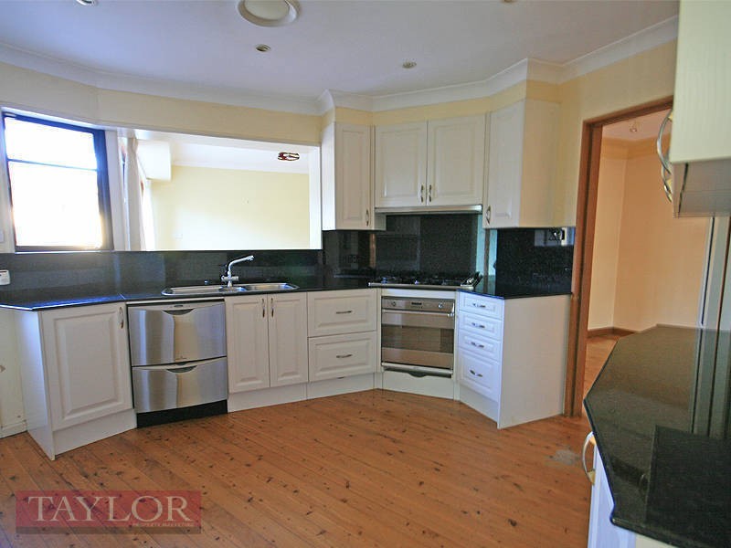 1 Parkham Road, Oatlands NSW 2117