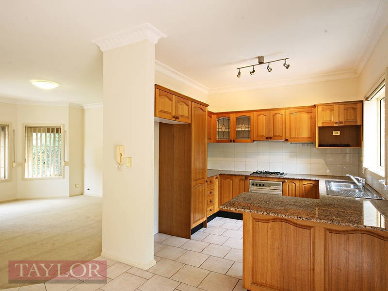 11 Wyoming Avenue, Oatlands NSW 2117