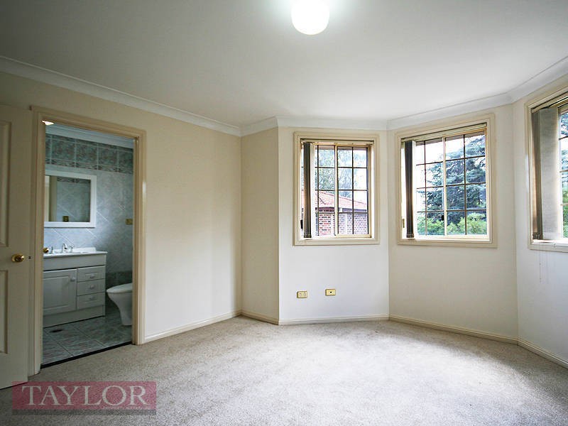 11 Wyoming Avenue, Oatlands NSW 2117