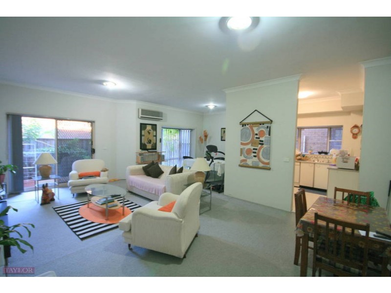 115/40 Strathalbyn Drive, Oatlands NSW 2117