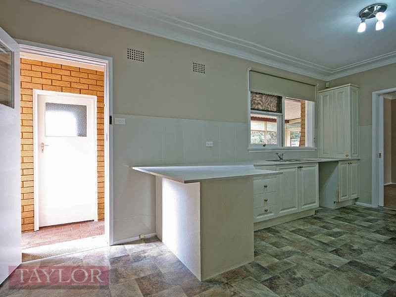 8 McDonald Street, North Rocks NSW 2151