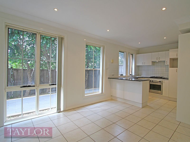 8 The Mews, Oatlands NSW 2117