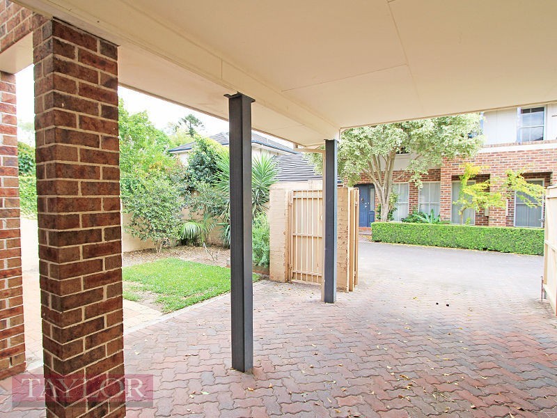 8 The Mews, Oatlands NSW 2117